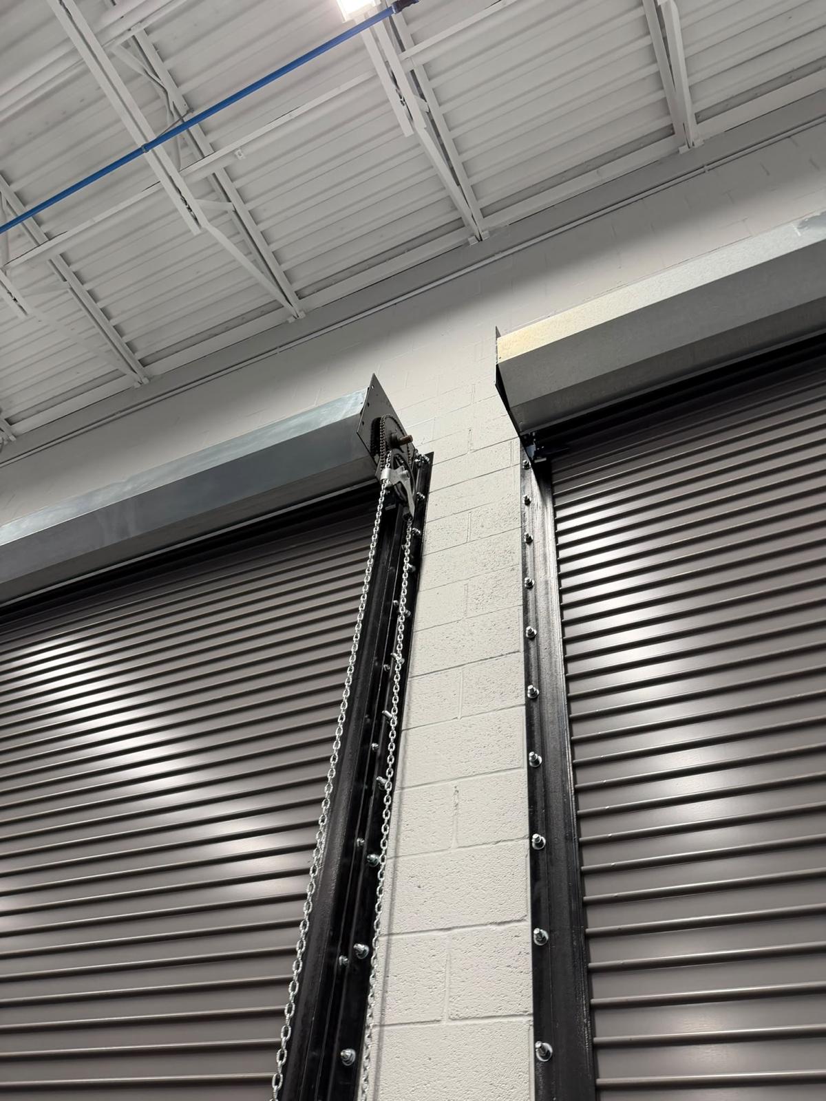 Commercial roll-up garage doors