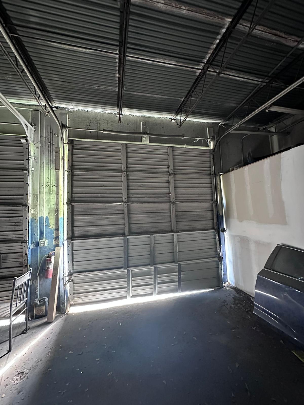 Garage door repair services in Edmond